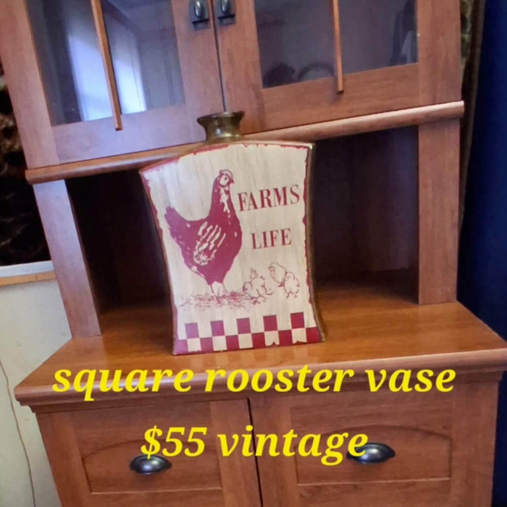 Farm Life Rooster Square Vase